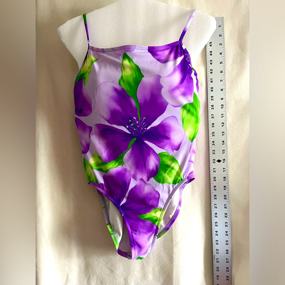 Jantzen swimsuit tropical floral plant resort wear.